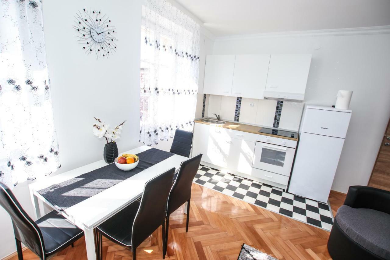 Apartments Old Town Пореч Экстерьер фото