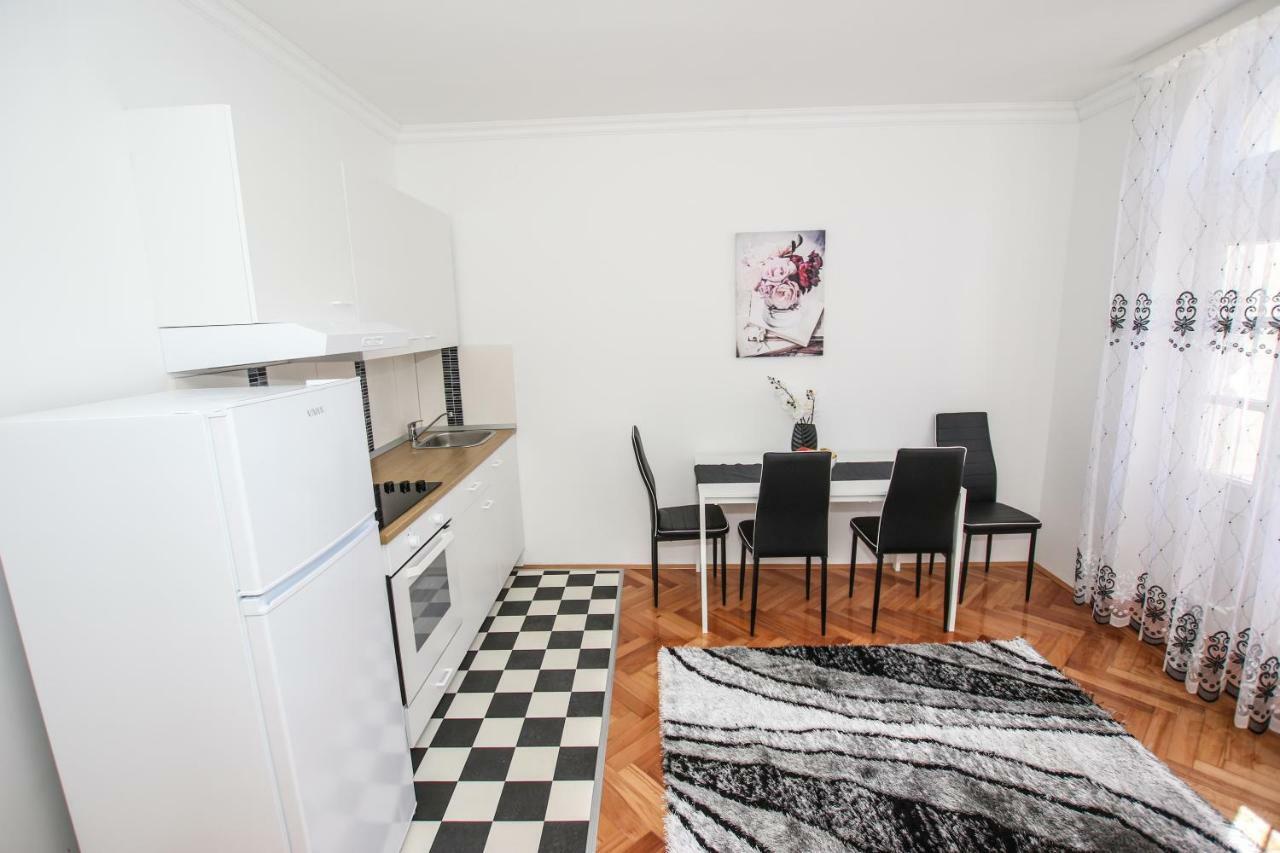 Apartments Old Town Пореч Экстерьер фото