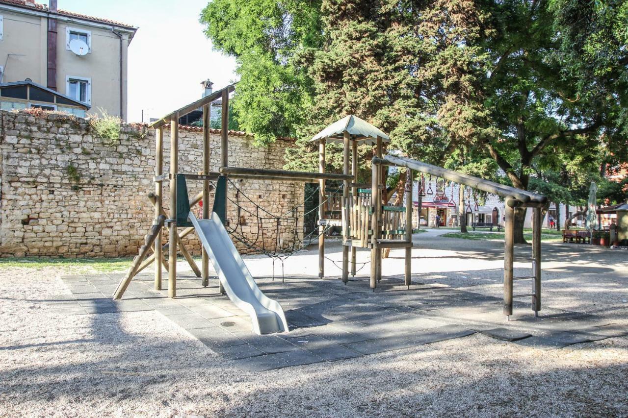 Apartments Old Town Пореч Экстерьер фото